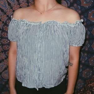 AE Off The shoulder Top